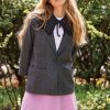 Lila Collar