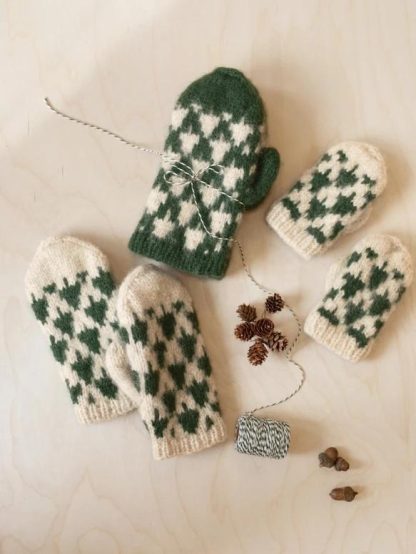 Christmas Tree Mittens by Sandnes Garn